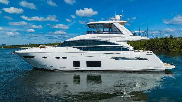 Slide: The Image of Princess 68 FLY 2018 - 7