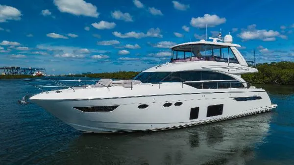 Slide: The Image of Princess 68 FLY 2018 - 8