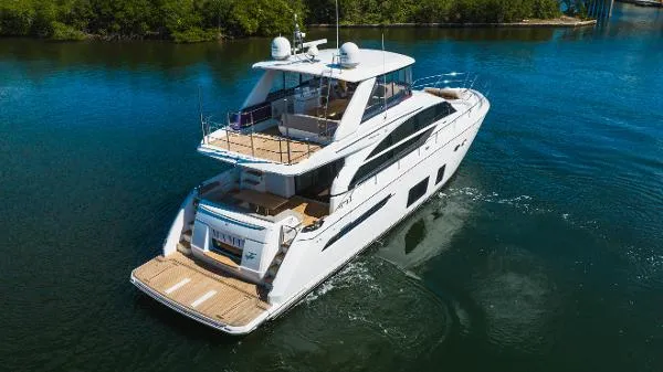 Slide: The Image of Princess 68 FLY 2018 - 9