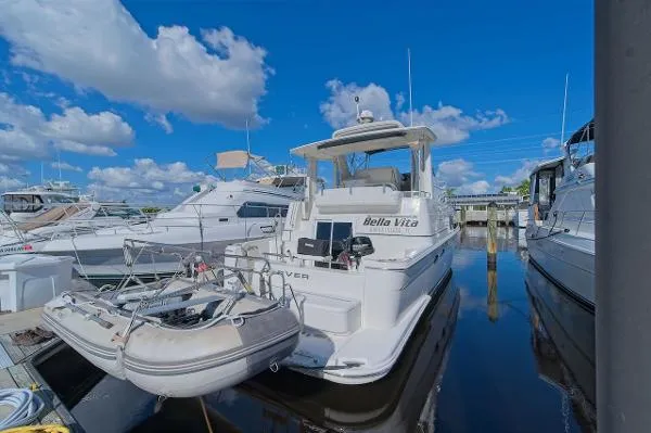 Slide: The Image of Carver Yachts 44 Cockpit Motor Yacht 2005 - 3
