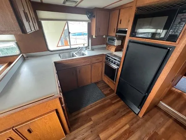 Slide: The Image of Gulf Pilothouse 1980 - 5