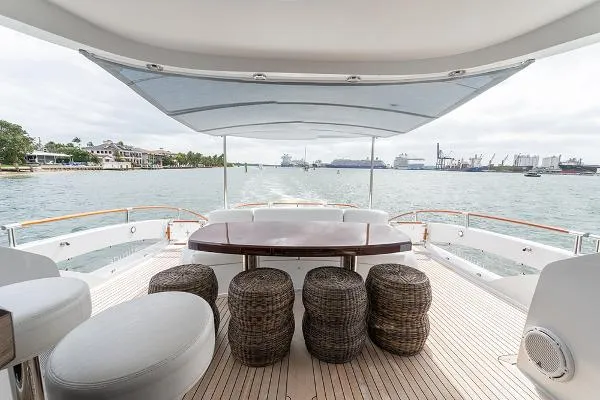 Slide: The Image of Lazzara Yachts 78 LSX 2010 - 6