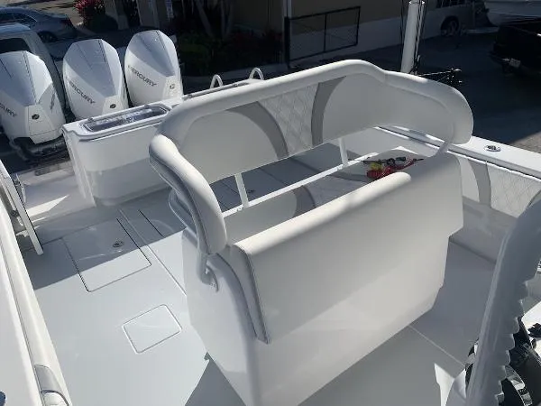 Slide: The Image of Contender 35 ST 2021 - 11