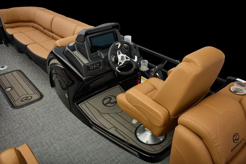 Slide: The Image of Regency 250 DL 2026 - 86