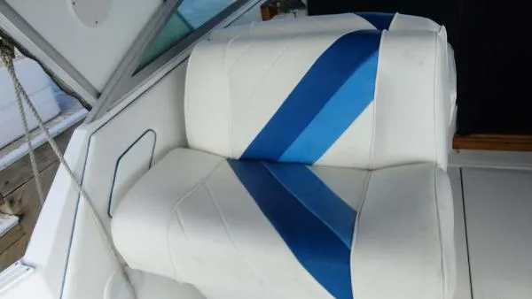 Slide: The Image of Sea Ray 340 Express Cruiser 1989 - 10