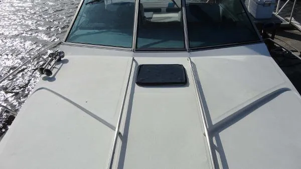 Slide: The Image of Sea Ray 340 Express Cruiser 1989 - 3