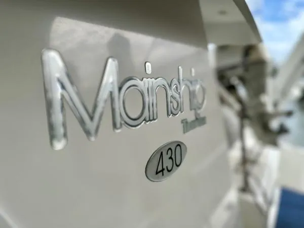 Slide: The Image of Mainship 430 Trawler 2001 - 10