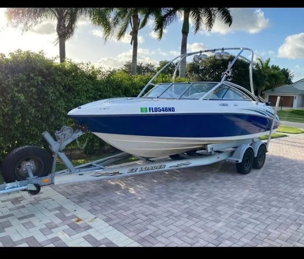 Slide: The Image of Yamaha SX230 JET BOAT 2006 - 1