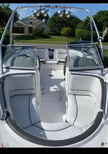 Slide: The Image of Yamaha SX230 JET BOAT 2006 - 3