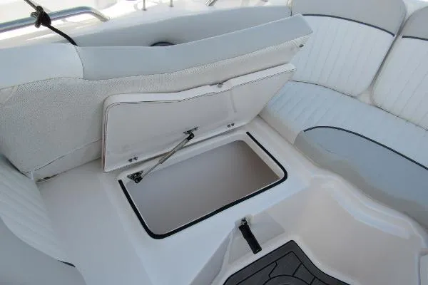 Slide: The Image of Sea Fox 226 Traveler 2022 - 10