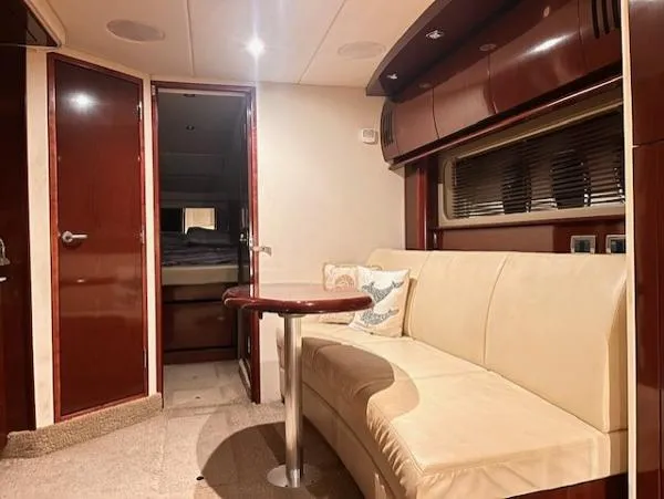 Slide: The Image of Sea Ray 380 Sundancer 2008 - 8