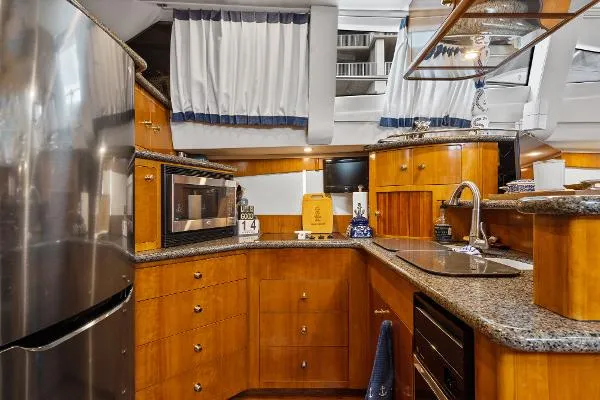 Slide: The Image of Carver Yachts 506 Motor Yacht 2000 - 11