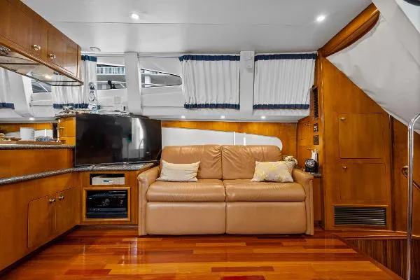 Slide: The Image of Carver Yachts 506 Motor Yacht 2000 - 6