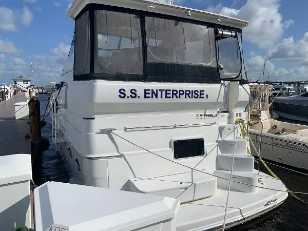 Slide: The Image of Carver Yachts 466 Motor Yacht 2004 - 3