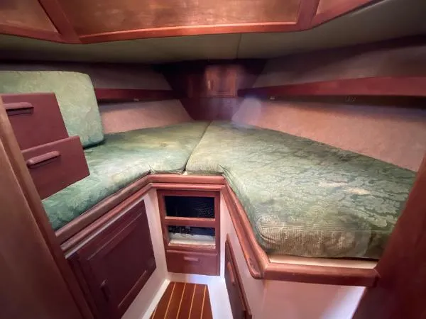 Slide: The Image of Pacific Seacraft 34 1985 - 10