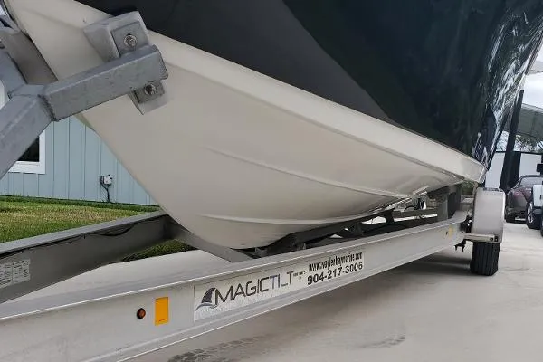 Slide: The Image of Sea Pro 259 2019 - 11