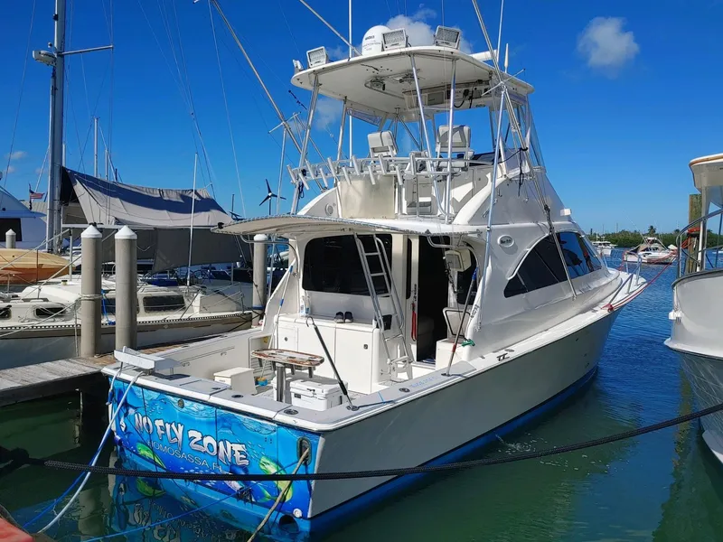 Slide: The Image of Ocean 43 SS with SEAKEEPER 2003 - 0