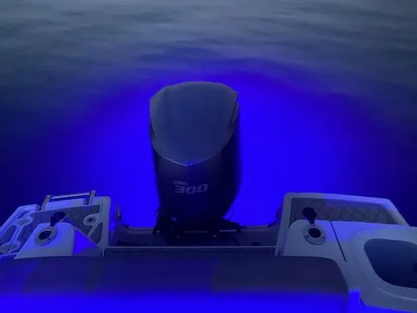 Slide: The Image of Finseeker 230 CC 2020 - 1