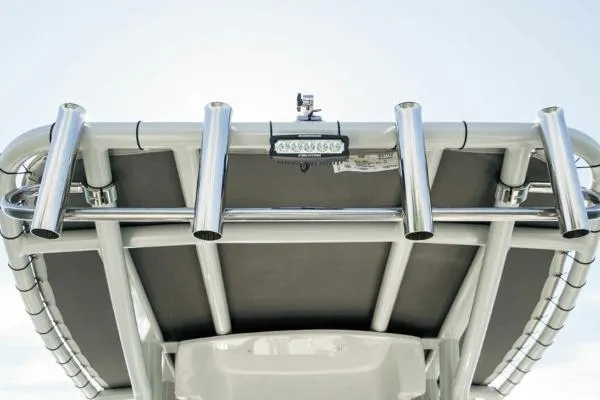Slide: The Image of Finseeker 230 CC 2020 - 6