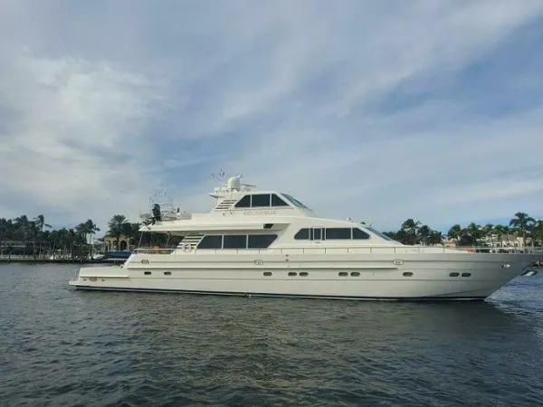 Slide: The Image of Horizon 92 Cockpit Skylounge 2001 - 1