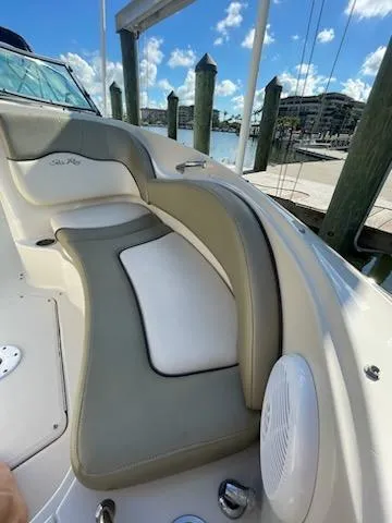 Slide: The Image of Sea Ray 220 Sundeck 2005 - 11