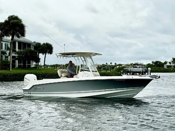 Slide: The Image of Boston Whaler 230 Outrage 2018 - 0
