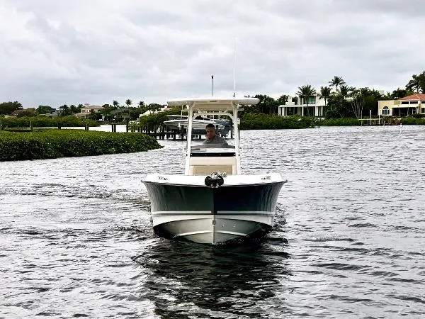 Slide: The Image of Boston Whaler 230 Outrage 2018 - 2