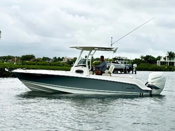 Slide: The Image of Boston Whaler 230 Outrage 2018 - 4