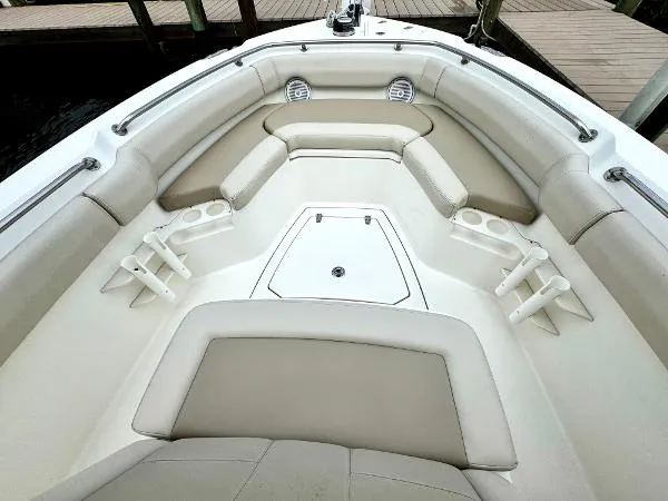 Slide: The Image of Boston Whaler 230 Outrage 2018 - 7