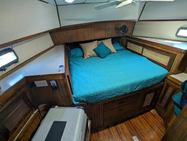 Slide: The Image of Pan Oceanic 43 Center Cockpit 1983 - 11