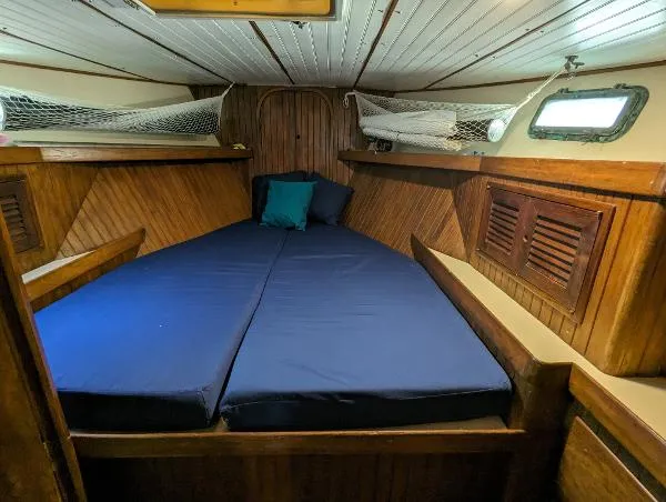 Slide: The Image of Pan Oceanic 43 Center Cockpit 1983 - 9