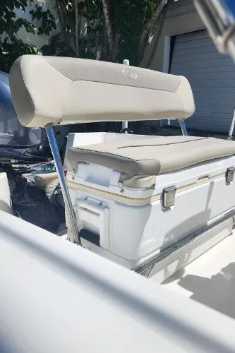 Slide: The Image of Key West 1720 Sportsman CC 2021 - 1