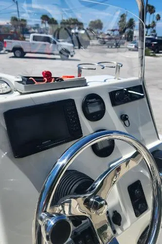 Slide: The Image of Key West 1720 Sportsman CC 2021 - 4