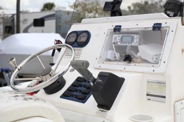 Slide: The Image of Cobia 194 Center Console 2002 - 4