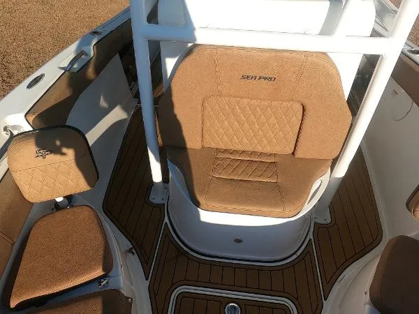 Slide: The Image of Sea Pro 219 2022 - 10