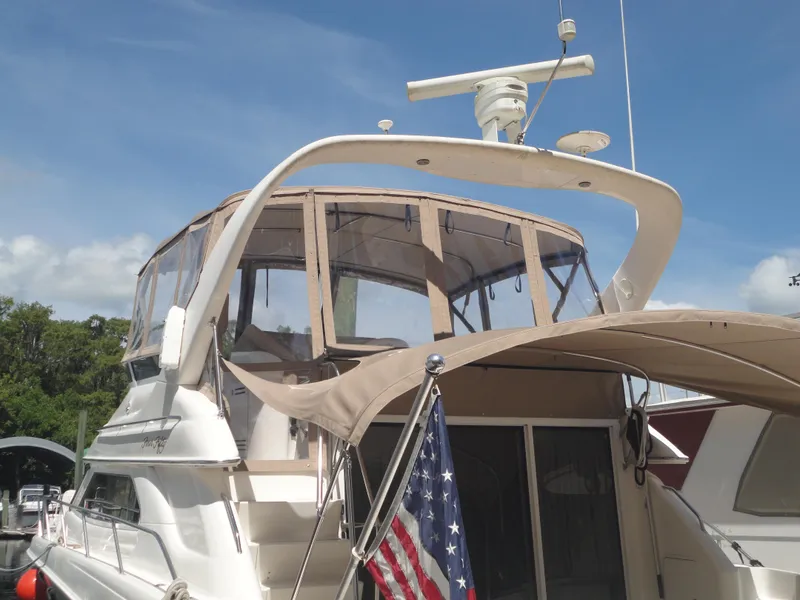 Slide: The Image of Sea Ray 450 Express Bridge 2001 - 2