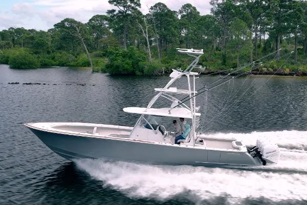 Slide: The Image of Valhalla Boatworks V-41 2021 - 0
