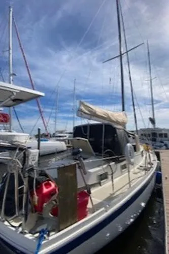 Slide: The Image of Gulfstar Sloop 1973 - 2