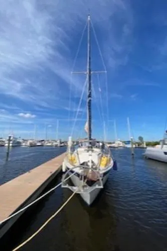 Slide: The Image of Gulfstar Sloop 1973 - 4