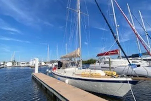 Slide: The Image of Gulfstar Sloop 1973 - 5