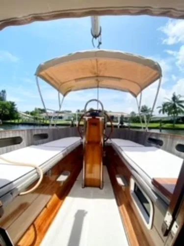 Slide: The Image of Vindo Vindo 45 Sloop 1983 - 7