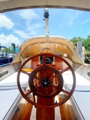 Slide: The Image of Vindo Vindo 45 Sloop 1983 - 8