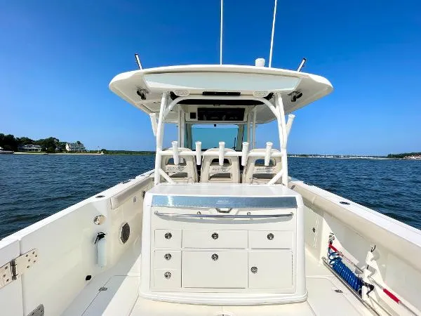 Slide: The Image of Boston Whaler 350 Outrage 2017 - 10