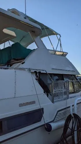 Slide: The Image of Carver Yachts 390 1994 - 4