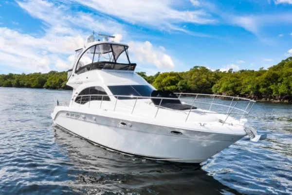 Slide: The Image of Sea Ray 520 Sedan Bridge 2013 - 1