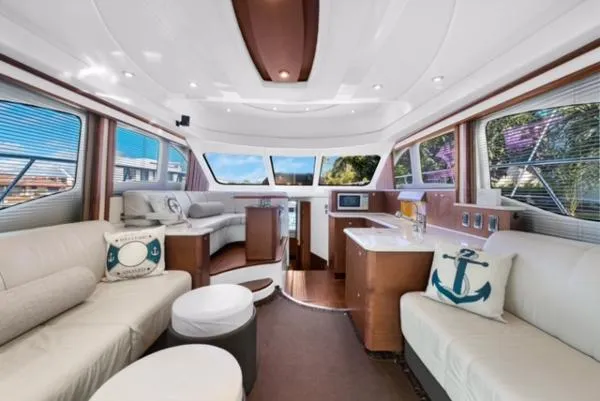 Slide: The Image of Sea Ray 520 Sedan Bridge 2013 - 7