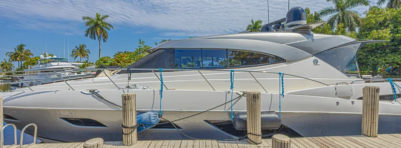 The Image of Riviera 6000 Sport Yacht Platinum Edition 2021 - 0