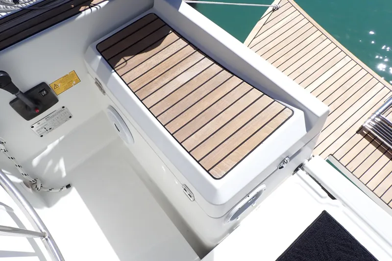 Slide: The Image of Cockpit view of 2018 Jeanneau Sun Odyssey 389 sailboat with teak decking. - 82