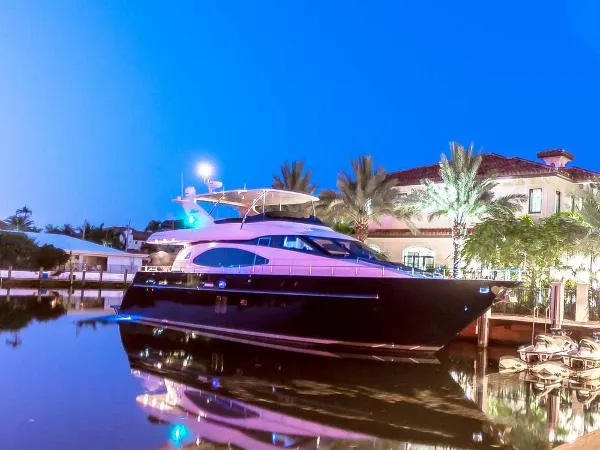 Slide: The Image of Azimut 70 Sea-Jet 2000 - 1