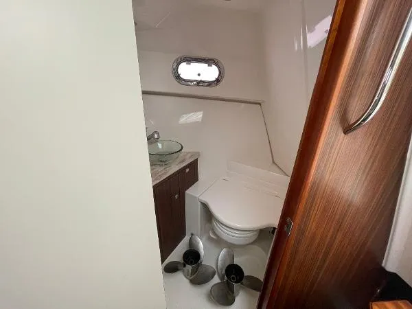 Slide: The Image of Pursuit OS 325 Offshore 2019 - 11